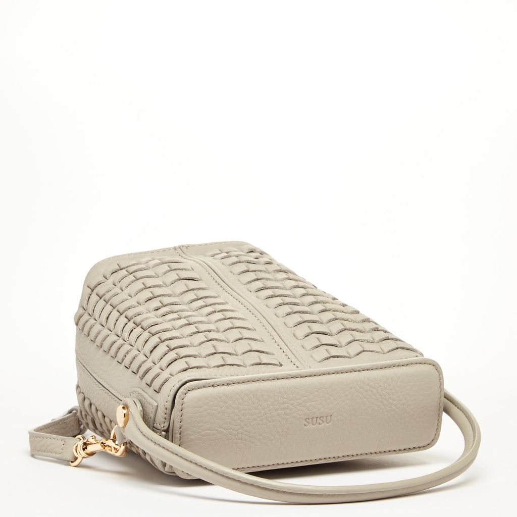 Woven Leather Bucket Bag Quilted Grayish Beige Crossbody Purse Women's